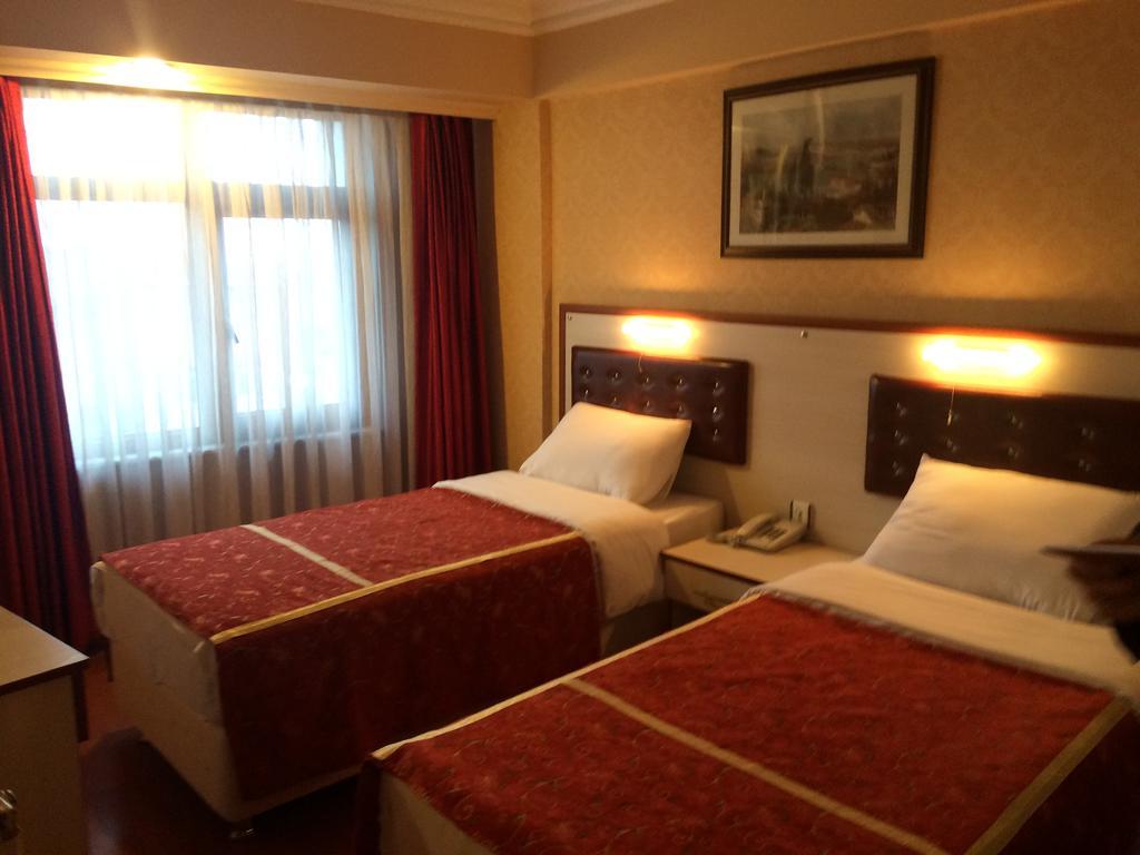 Tayhan Hotel Istanbul Exterior photo