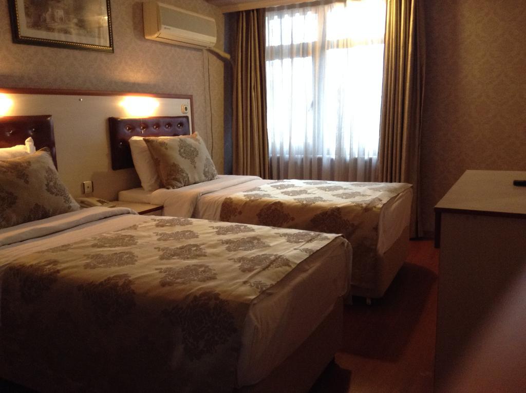 Tayhan Hotel Istanbul Exterior photo