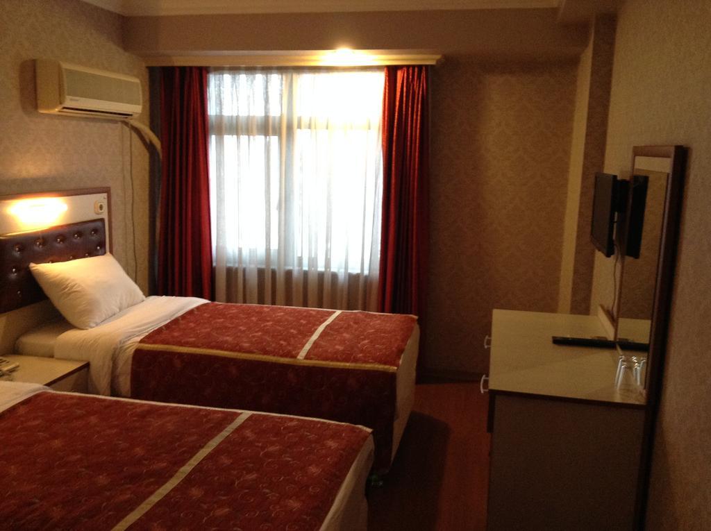 Tayhan Hotel Istanbul Exterior photo